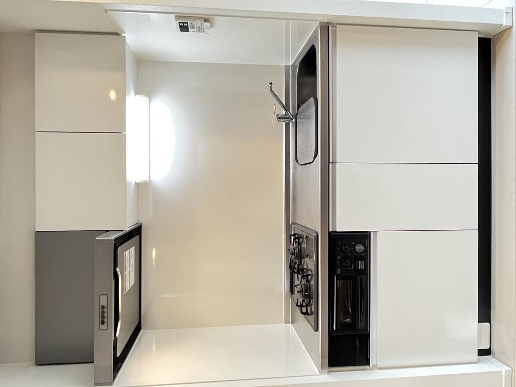 キッチン　同タイプ同モデルを使用