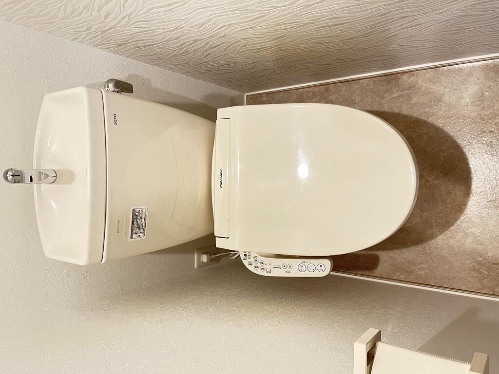 トイレ　同タイプ同モデルを使用