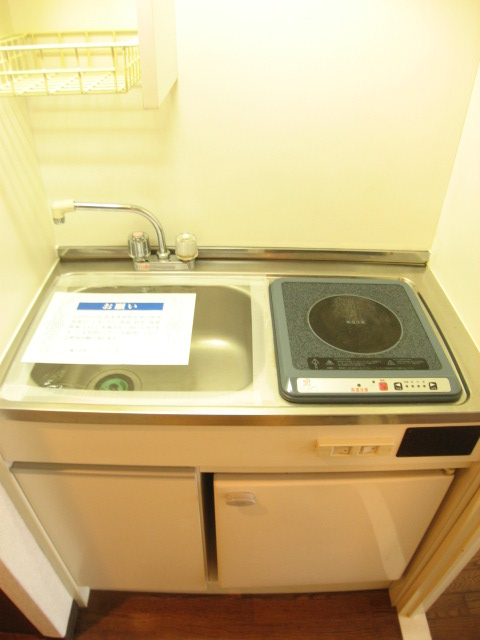 キッチン　室内は現状を優先します