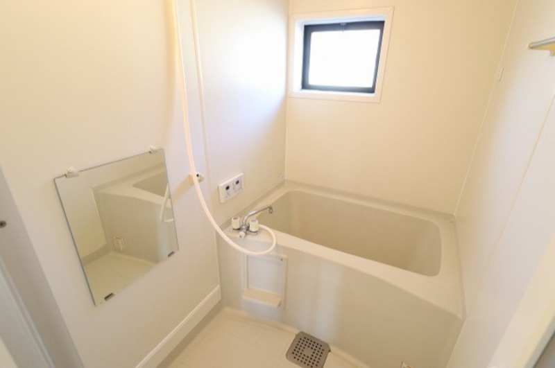 バス・シャワールーム　図面と現状に相違がある場合には現状を優先