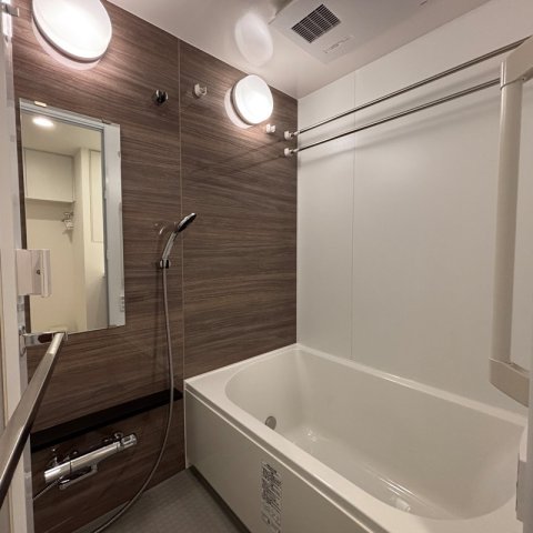 バス・シャワールーム　バス