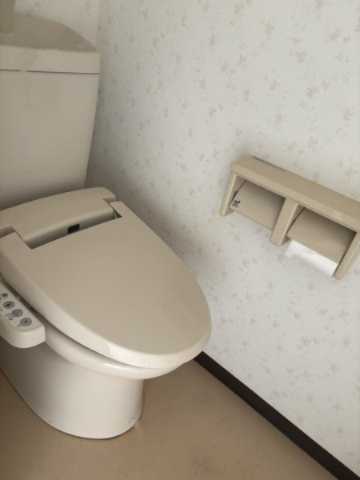 トイレ　コンパクトで使いやすいトイレです