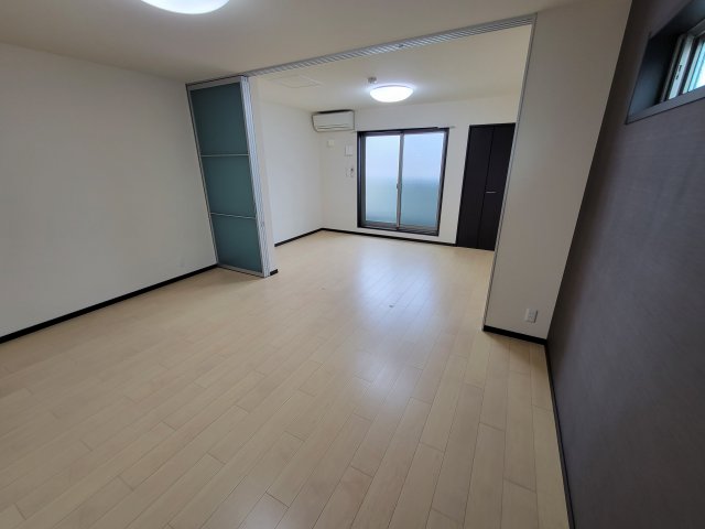 居室・リビング　使いやすい居間です