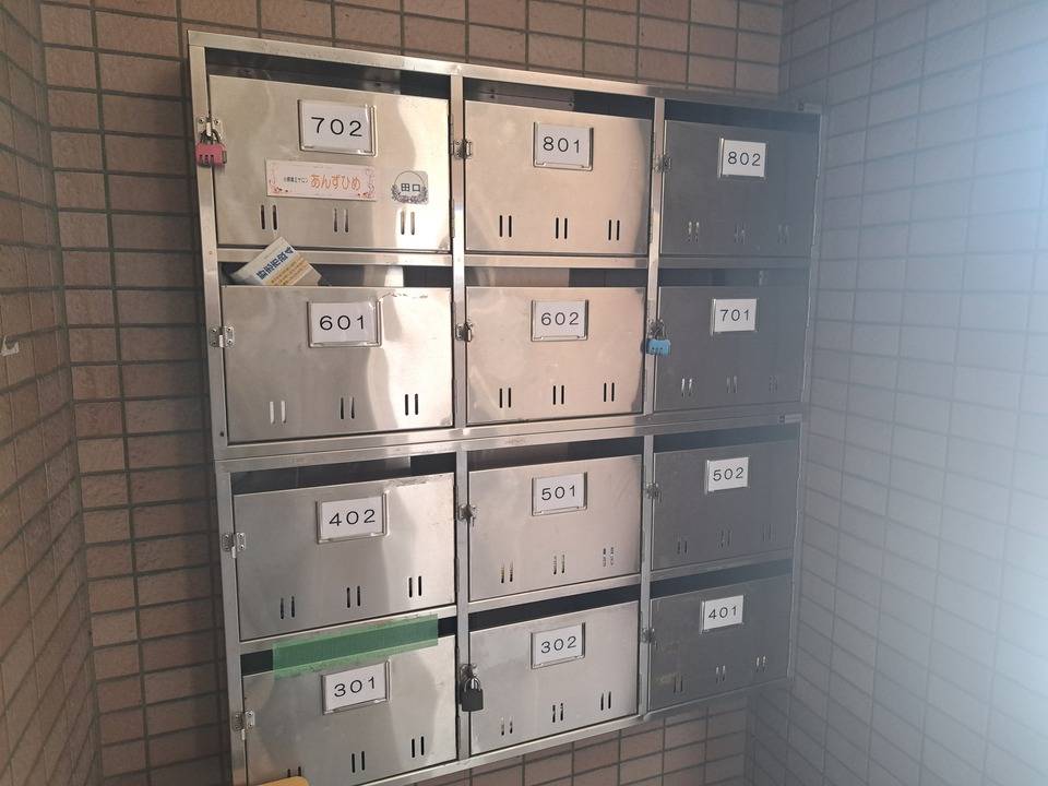 エントランス　メールBOX