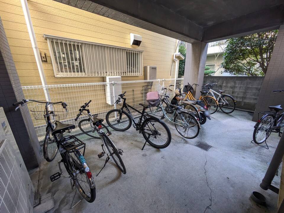 駐車場　駐輪場