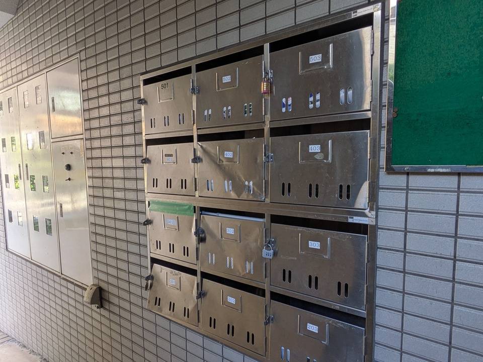 エントランス　メールBOX