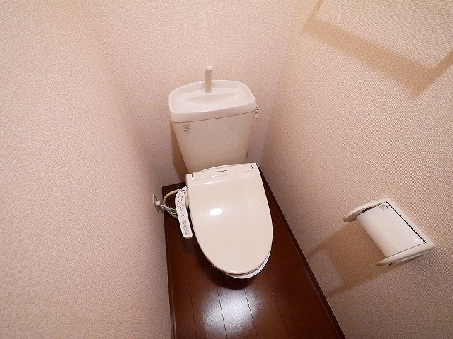 トイレ　コンパクトで使いやすいトイレです