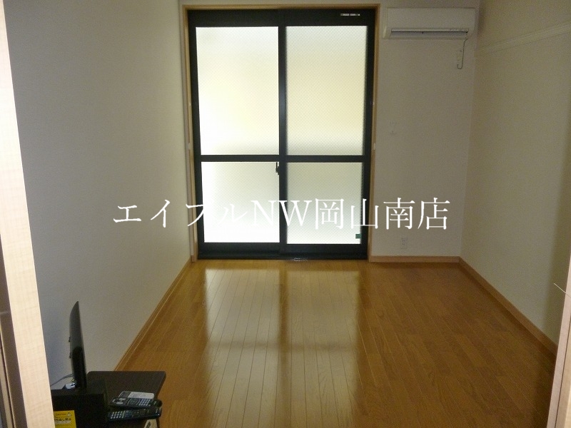 居室・リビング　※写真と現状が異なる場合は現状を優先