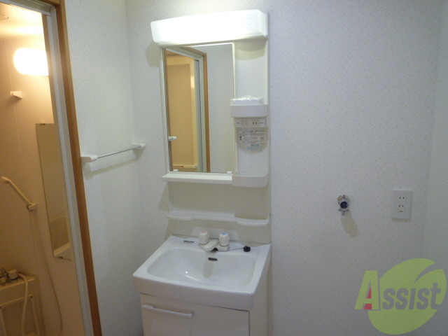 洗面設備　かわいい洗面台ですね。