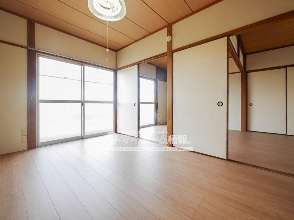 居室・リビング　広いから家具の配置も模様替えもラクラク♪