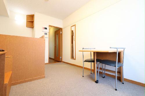 居室・リビング　家具家電付により急な転勤や新生活を今すぐスタートできます！