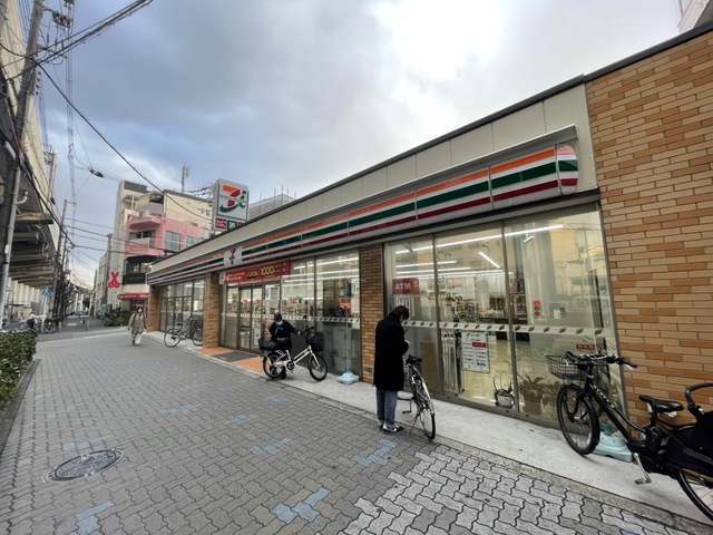 コンビニ　セブンイレブン地下鉄阿倍野駅前店（コンビニ）まで530m