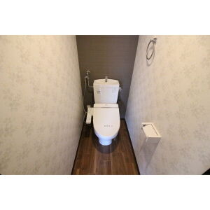 トイレ　401号室室内写真参照(202号室は反転