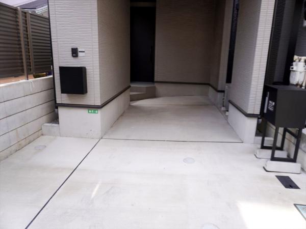 駐車場　駐車場