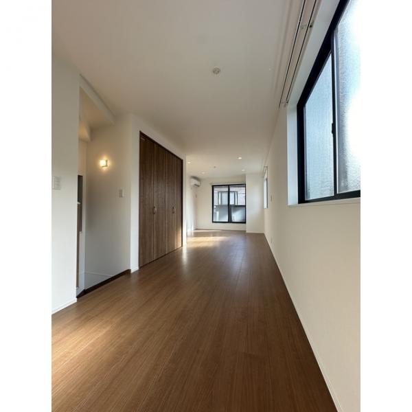 居室・リビング　内装