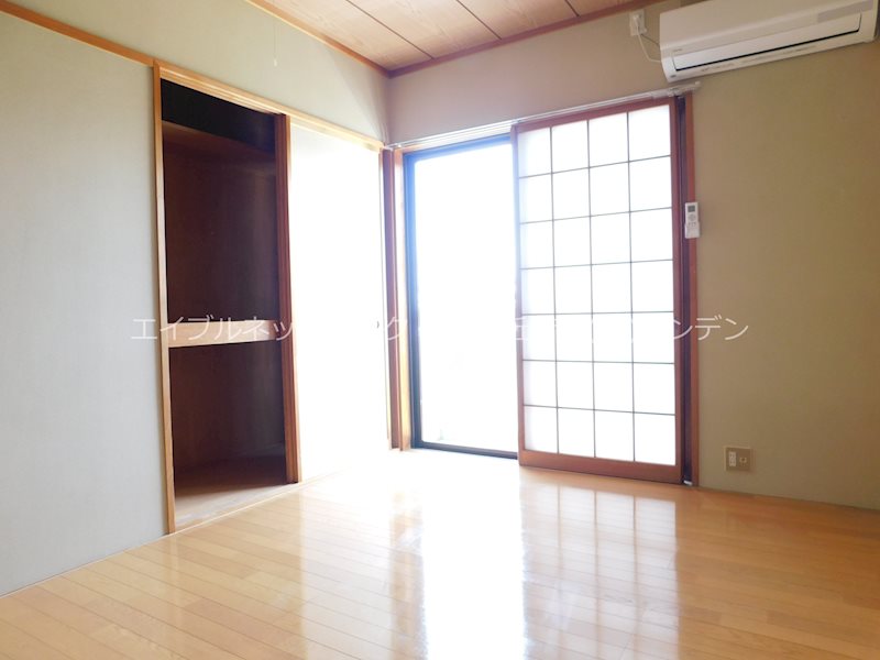 居室・リビング　類似部屋写真