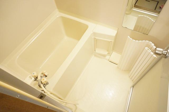 バス・シャワールーム　浴室