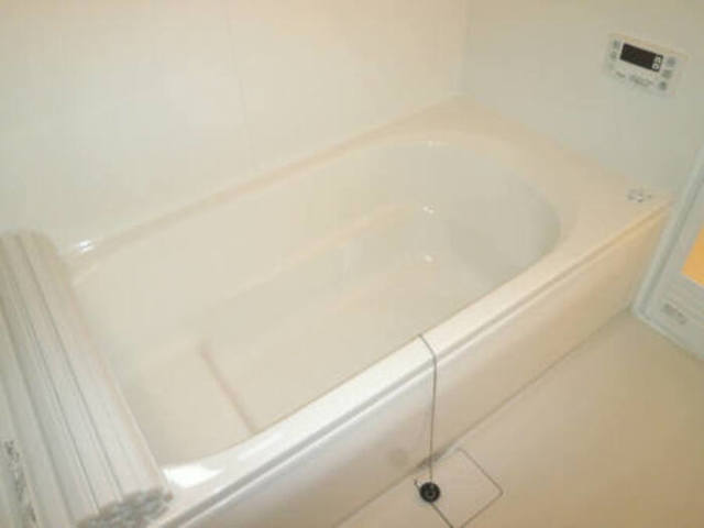 バス・シャワールーム　追い焚き付きです