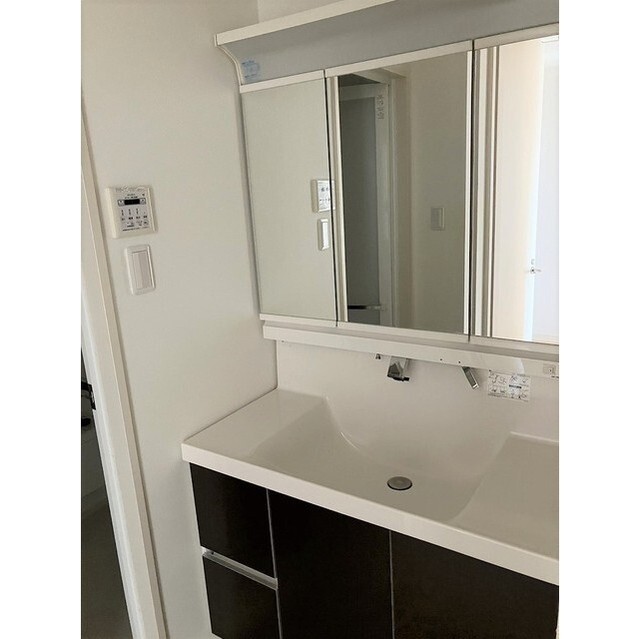 洗面設備　シャンプードレッサー