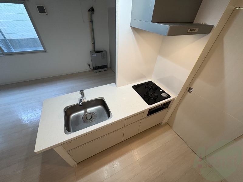 キッチン　洗い場が大きくて洗い物もしやすそうです。