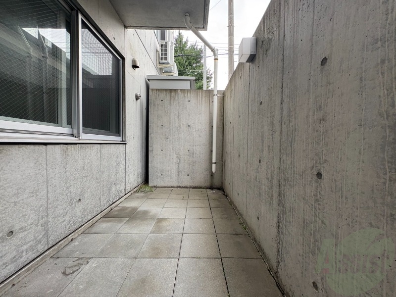 バルコニー　バルコニーです。洗濯物を干したり一息ついたりできますね！