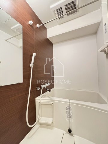 バス・シャワールーム　同マンション別部屋：参考写真