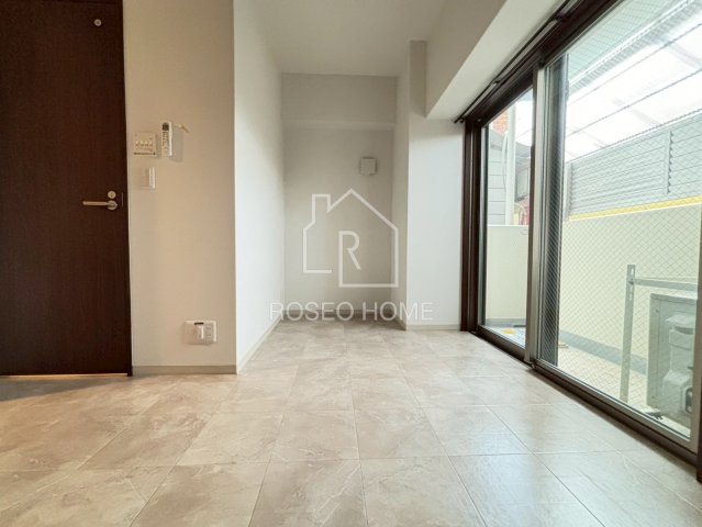 居室・リビング　同マンション別部屋：参考写真