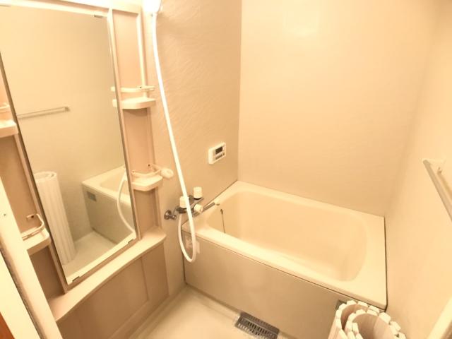 バス・シャワールーム　バス