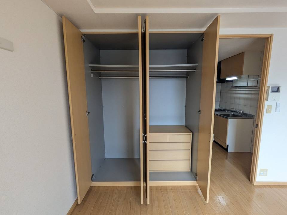 収納　クローゼット