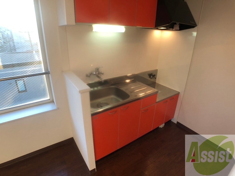 キッチン　キッチンです。一人暮らしなら十分な大きさですね。