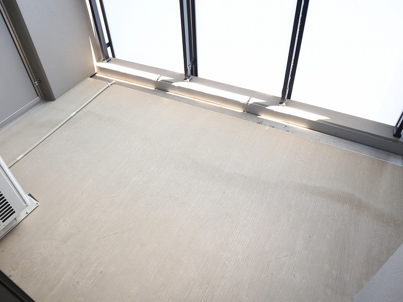 バルコニー　お洋服もしっかりかわきます