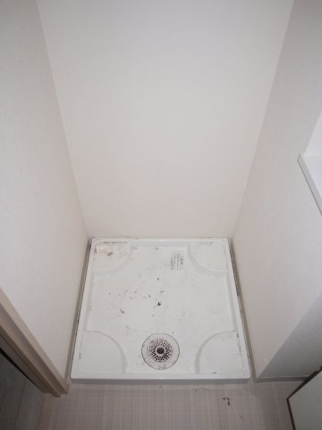 その他　室内洗濯機置場です