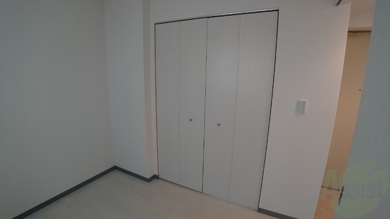 収納　寝室の収納です。部屋がすっきり片付きます。