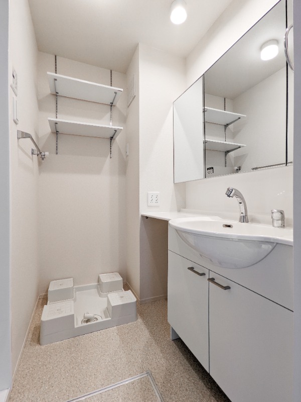 洗面設備　図面と現状に相違がある場合には現状を優先