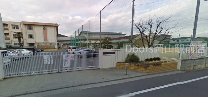 中学校　岡山市立石井中学校（中学校）まで1749m