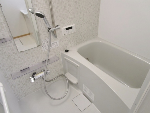 バス・シャワールーム　同施工会社参考写真です