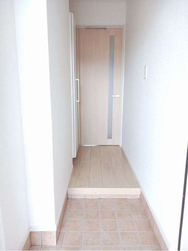 玄関　図面と現状に相違がある場合には現状を優先