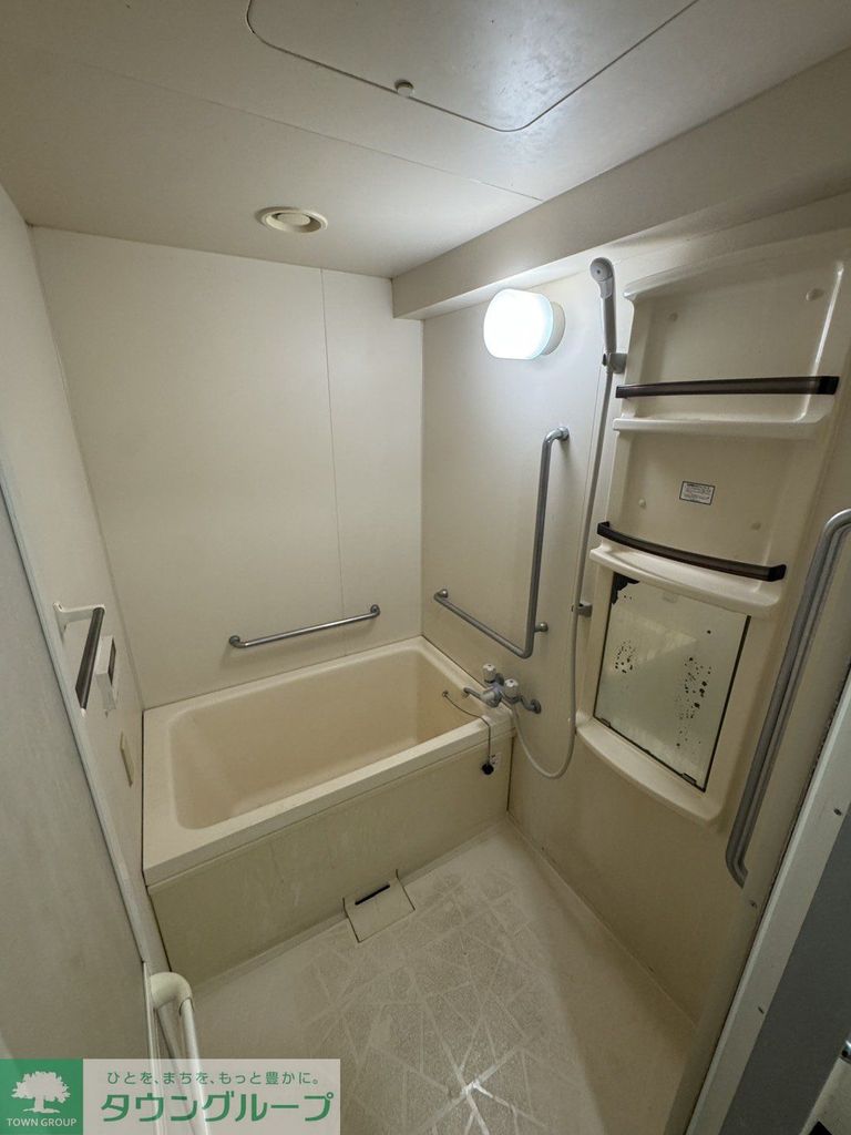 バス・シャワールーム