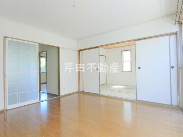 居室・リビング　内装