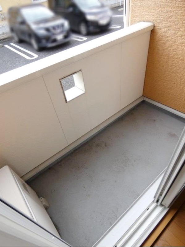 バルコニー　図面と現状に相違がある場合には現状を優先