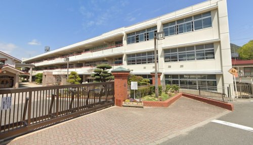 小学校　備前市立香登小学校（小学校）まで747m