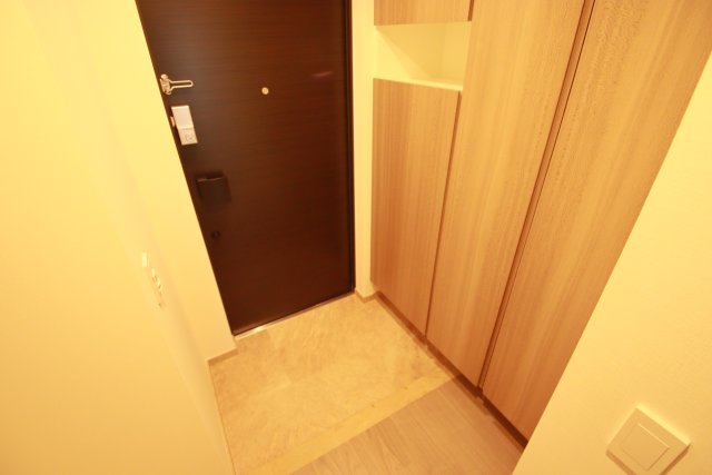 玄関　※別号室の参考写真です、現況優先です※