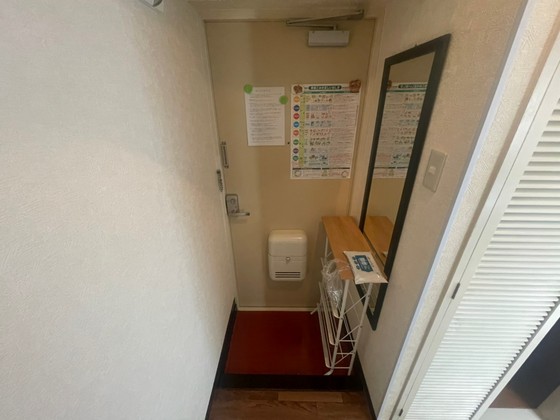 玄関　※別部屋の写真です