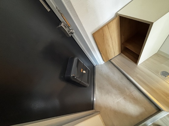 玄関　※別部屋の写真です