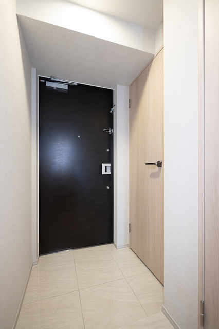 玄関　※写真は同タイプ住戸です。