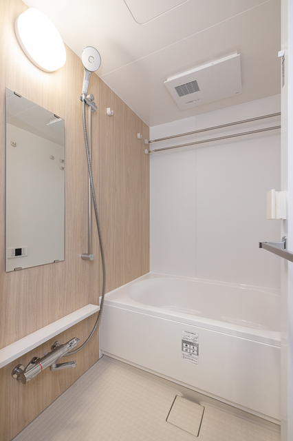 バス・シャワールーム　※写真は同タイプ住戸です。