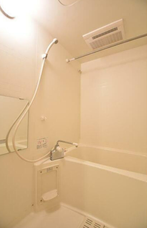 バス・シャワールーム　※別部屋参考写真