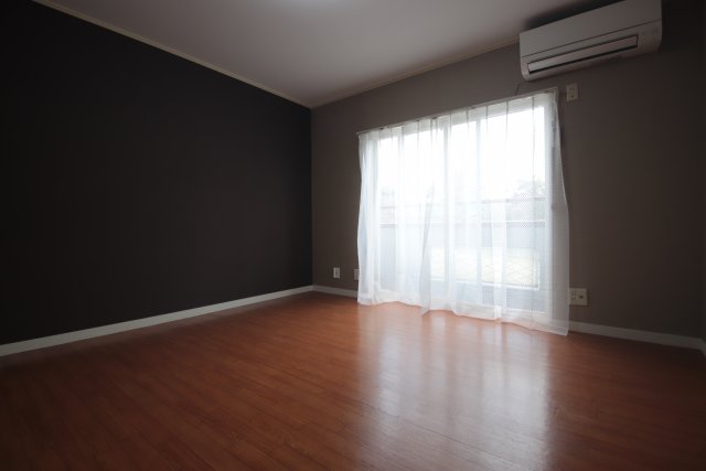 居室・リビング　別室の参考写真です。※現況優先