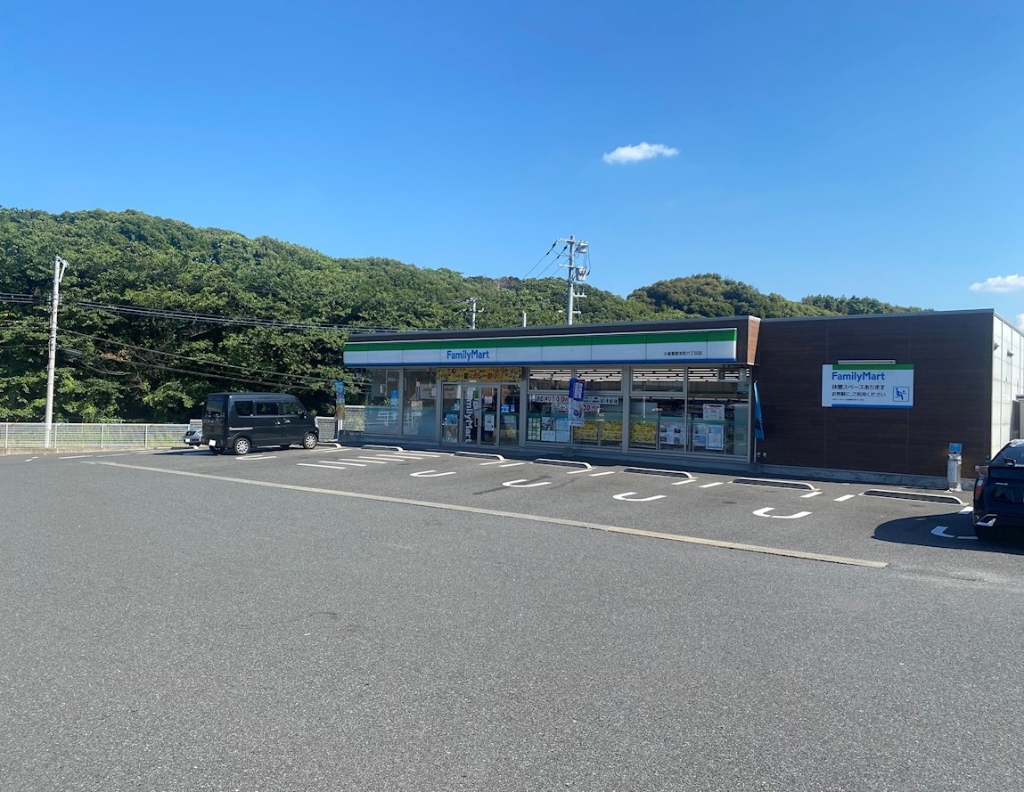 コンビニ　ファミリーマート 小倉葛原本町六丁目店（コンビニ）まで316m