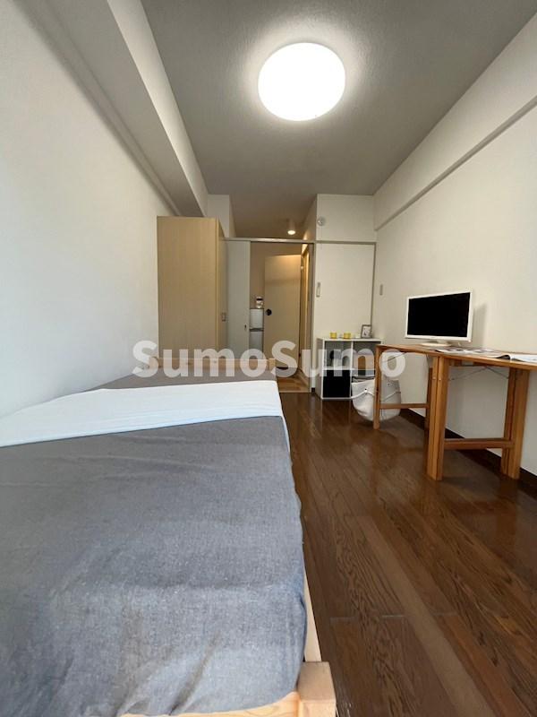 その他部屋・スペース　開放的な寝室です